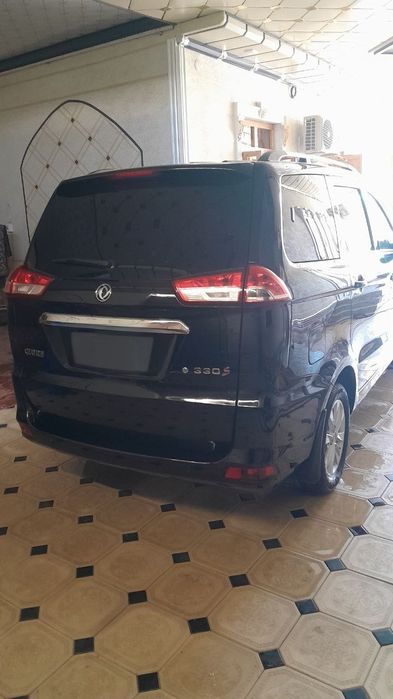 DONG FENG Glory 330 S