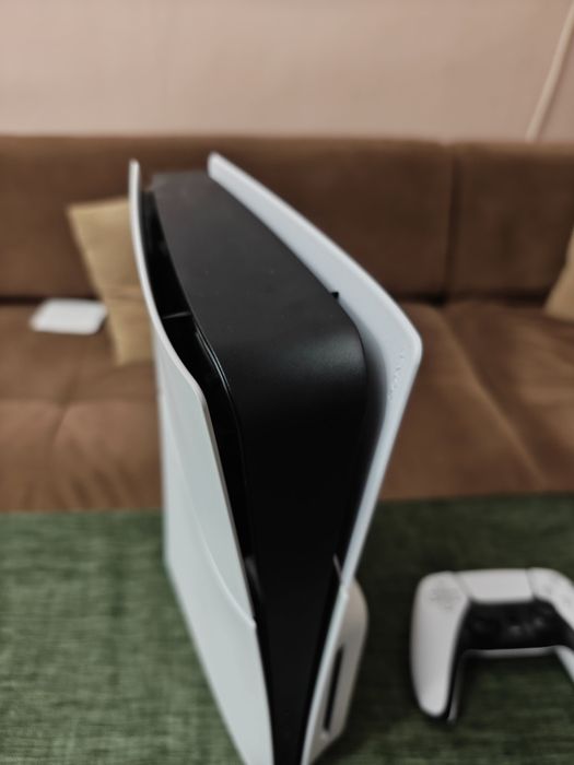 Playstation 5 Digital Edition 825GB CFI-2116 + Disc Drive