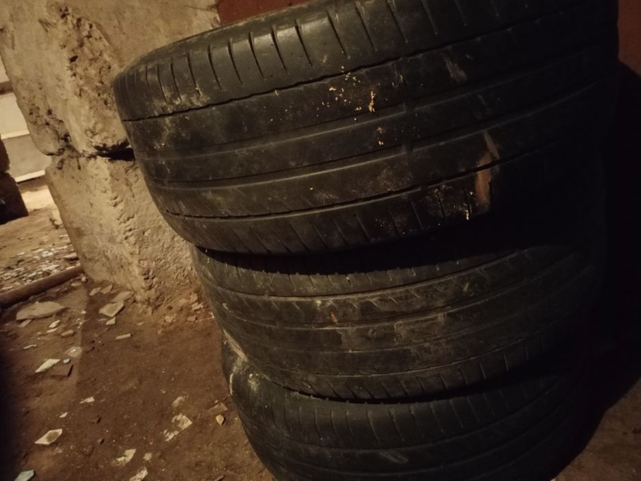 Продам шины не дорого 225\55