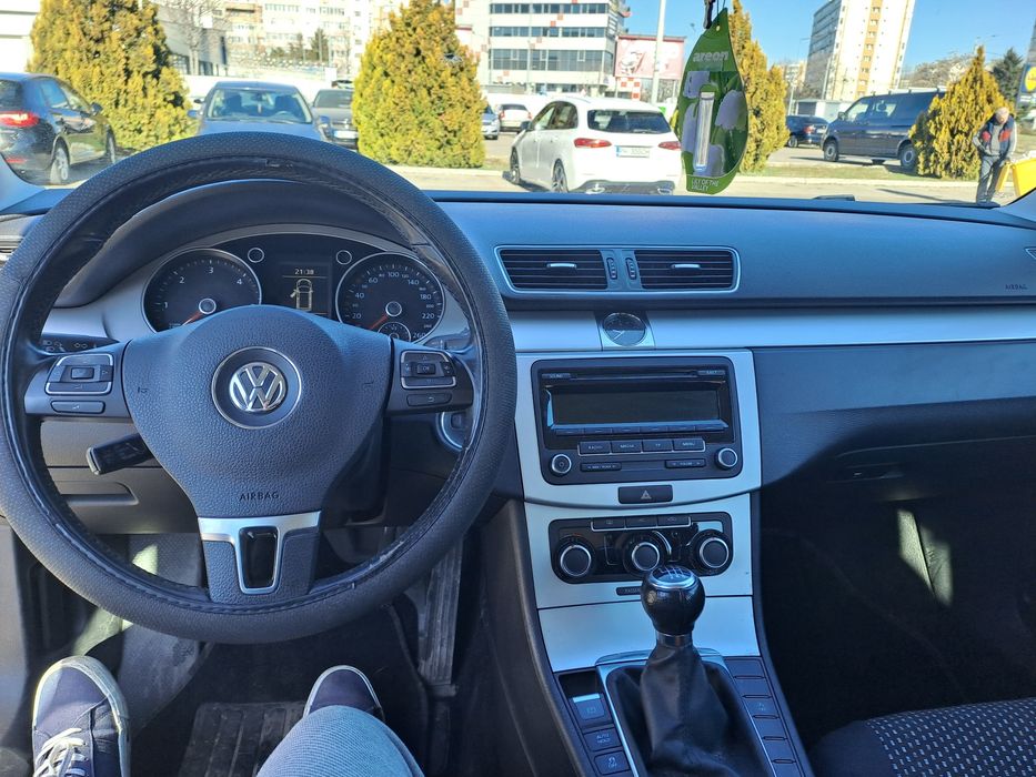 VOLKSWAGEN Passat 2012 — imagine 2
