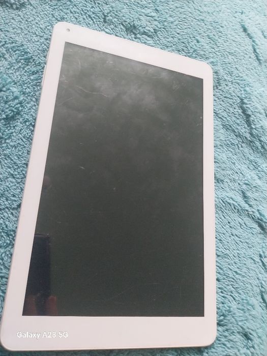 Vand telefoane, tablete