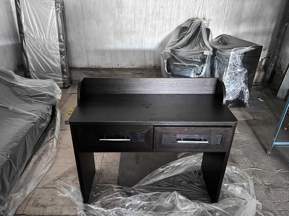 Зеркало и Комод для парикмахерской. Срочно