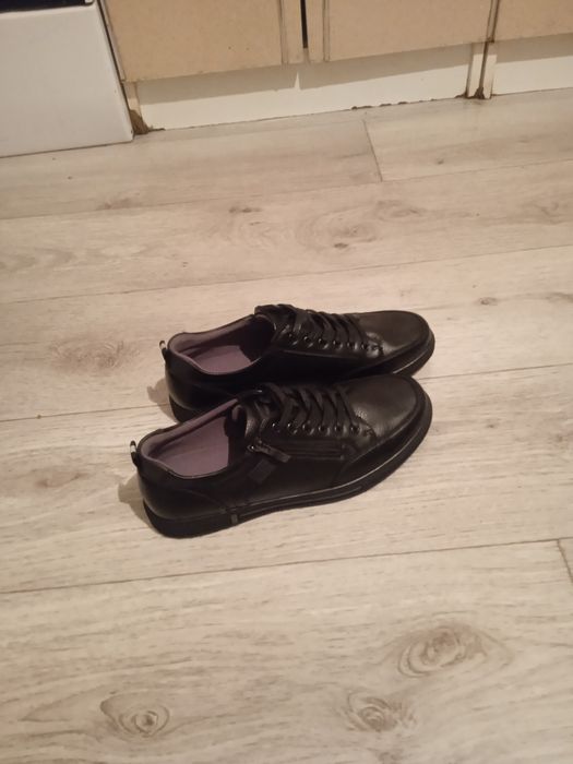 Продажа обувь новое