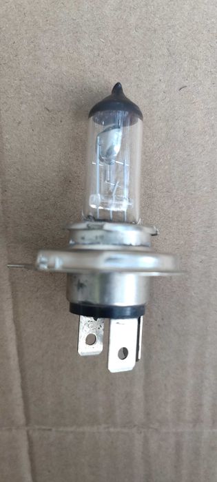 Автомобильная лампа галогеновая