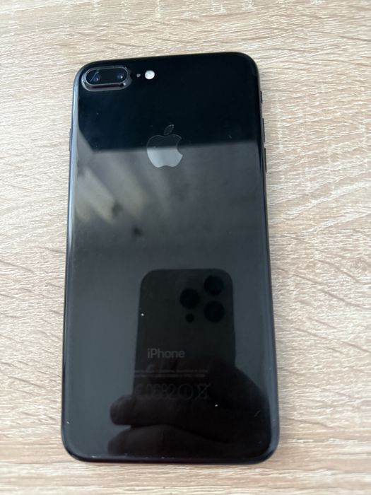 Vând iphone 7 plus 128 gb