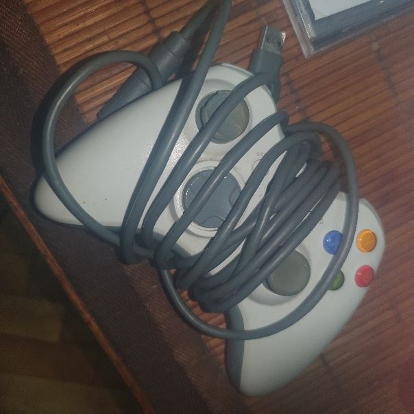 Xbox 360 Maneta Controller Gamepad Joystick + fir adaptor USB nu merge