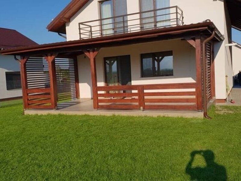 Executam terase si foisoare diferite modele