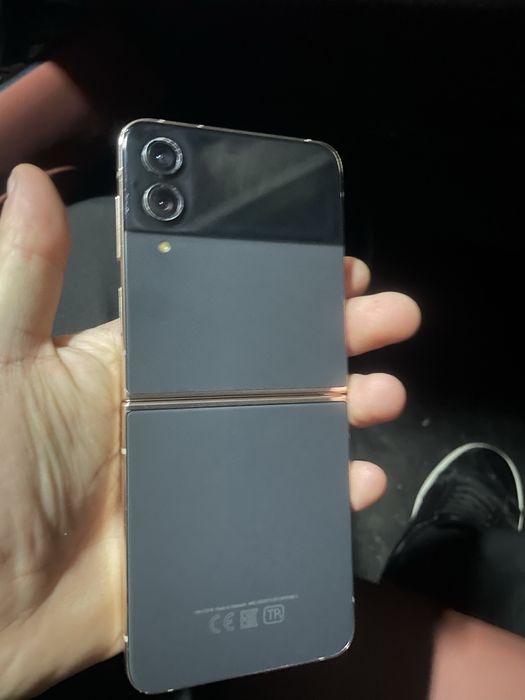 Z flip 4 128gb продажа срочно