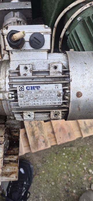 Vand motor electric mai multe buc