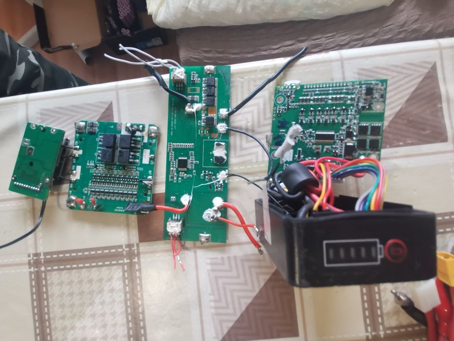 Батерия иПлатки от батерии за тротинетки и ел велосипеди 36в