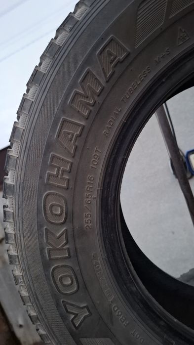 Продам два колеса  на R16