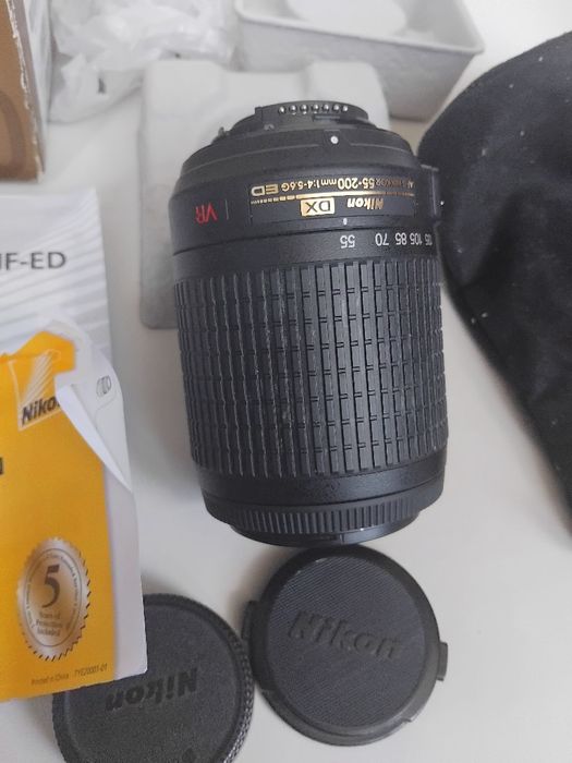 Продавам обектив Nikkor Lens AF-S DX VR ZOOM NIKKOR 55-200mm f/4-5,6G IF-ED Като нов.