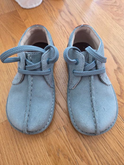 Pantofi Clarks din piele intoarsa pentru baieti