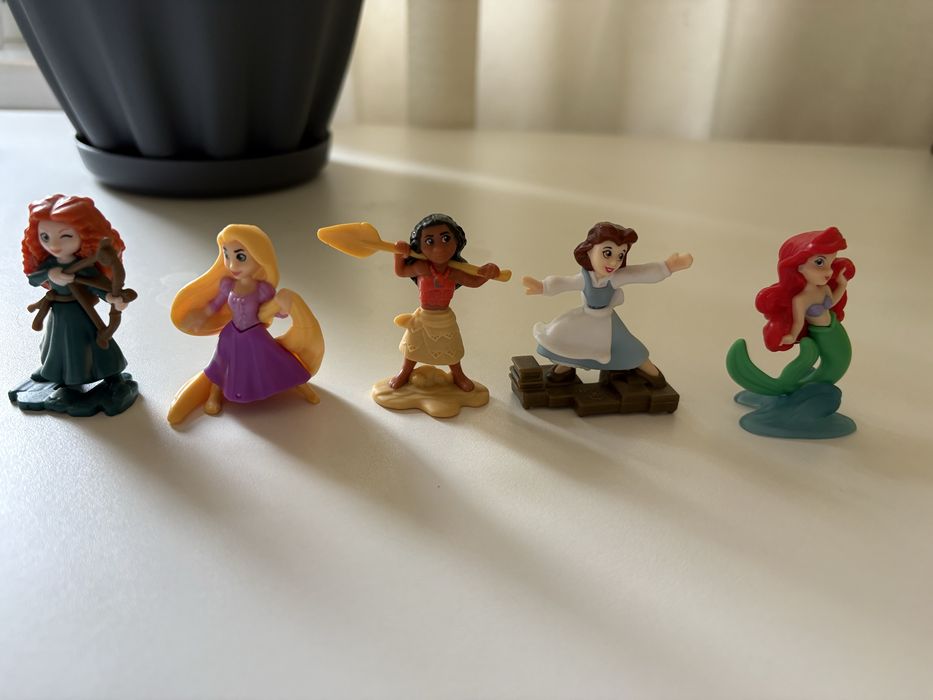 Продам киндеры принцесс