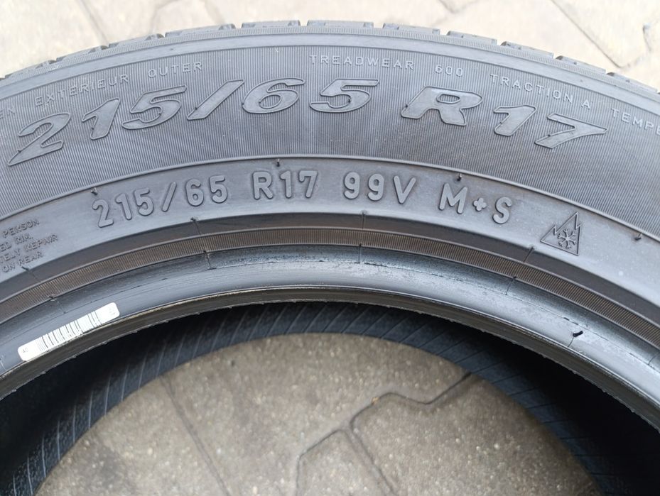 Anvelope all season 215 65 17 Pirelli dot 2022
