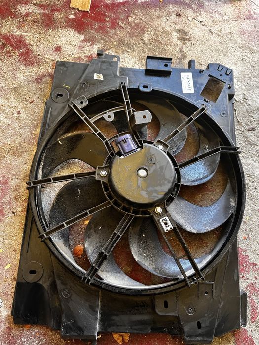 Electroventilator dacia renault.cod:214818009.R.