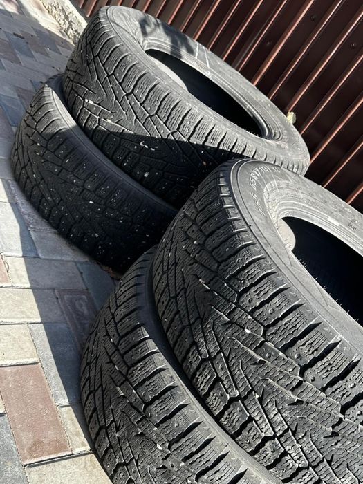 Продаю зимнюю резину Nokian