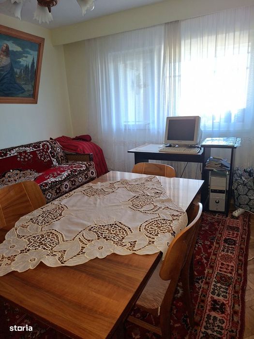 Apartament 4 camere Rovine