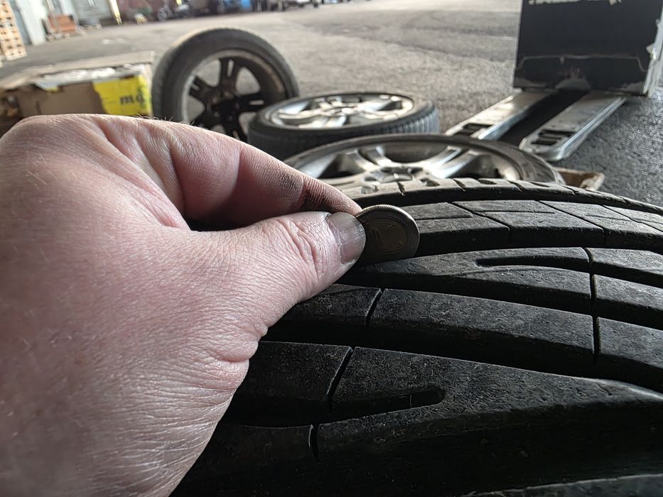 Джанти за Mercedes W211 оригинални 17-ки с летни гуми