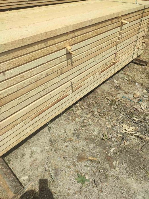 Продавам смърчов дървен материал