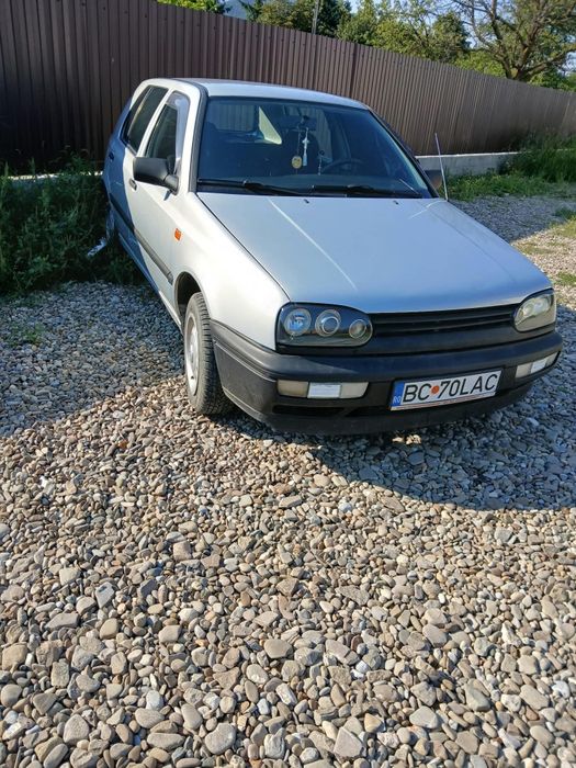 Volkswagen Golf benzină, 539 € — imagine 2