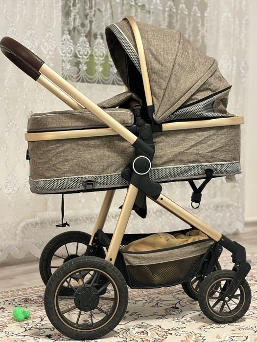 Продам коляску Ining baby