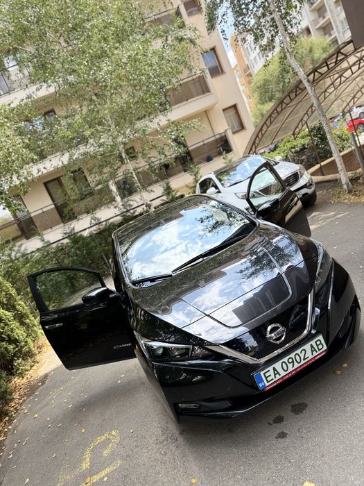 Nissan leaf - електрически