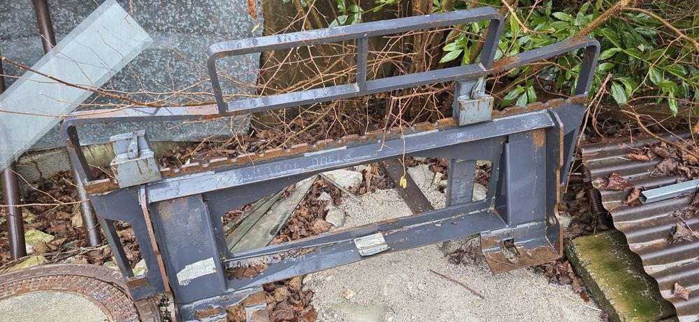 Furci paleți  Lame paleți miniincarcator Bobcat  Bob cat