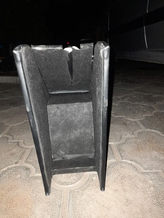 Полочка для атомобиля