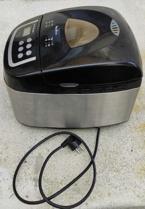 Хлебопекарна Moulinex