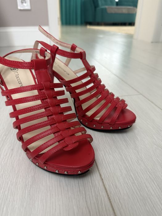 Босоножки 37 размер