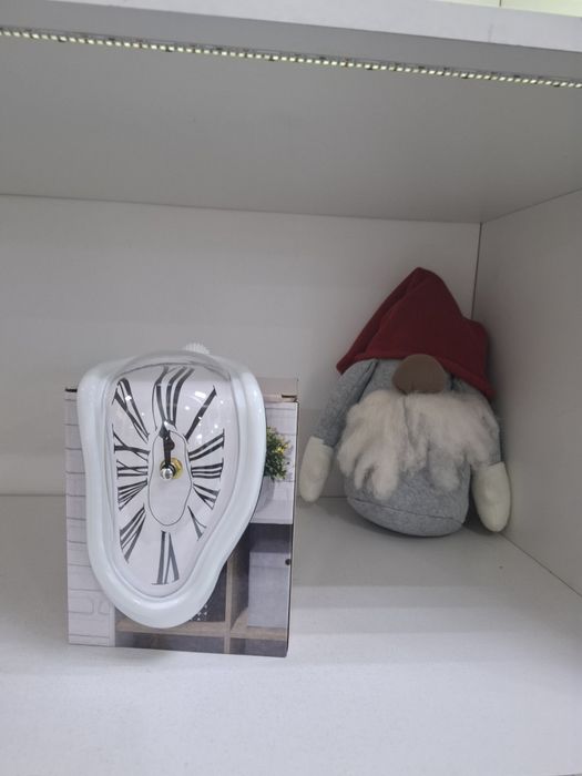 Продам Срочно Новые Часы 2500тг