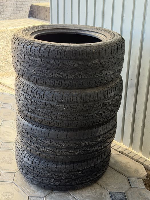 265/60/18 комплект все сез Bridgestone