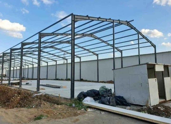 Vând hală metalică 10 cu 20