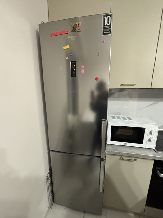 Холодильник Hotpoint Ariston