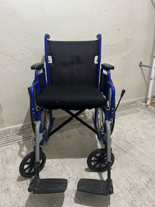 Инвалидная коляска