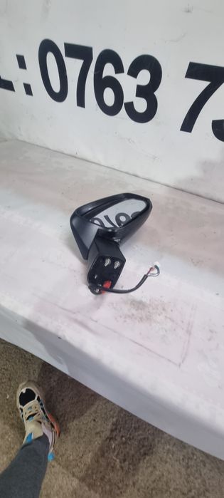 Oglinda dreapta toyota rav4