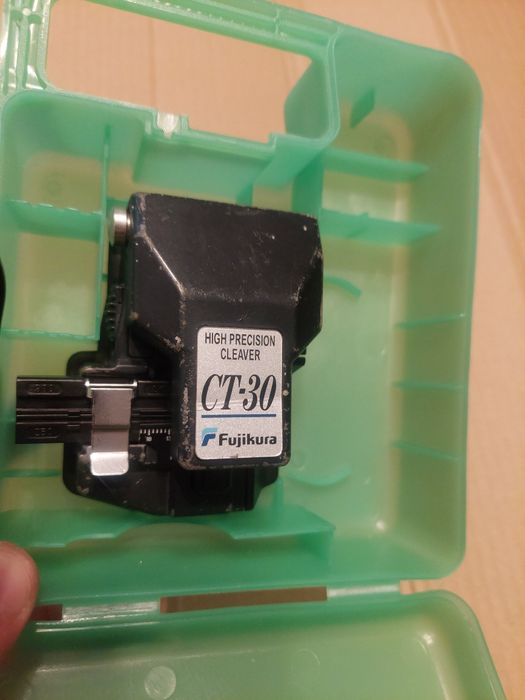 Cleaver fiber optic  , Ghilotina fibra optica  Fujikura  , Sumitomo