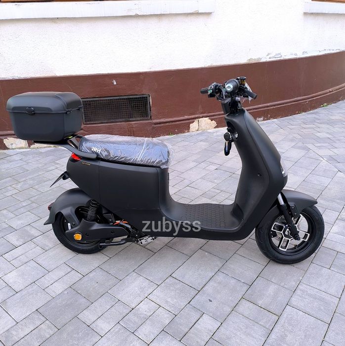 Scuter Electric 50km/h 900W baterie capacitate mare 30Ah  bluetooth