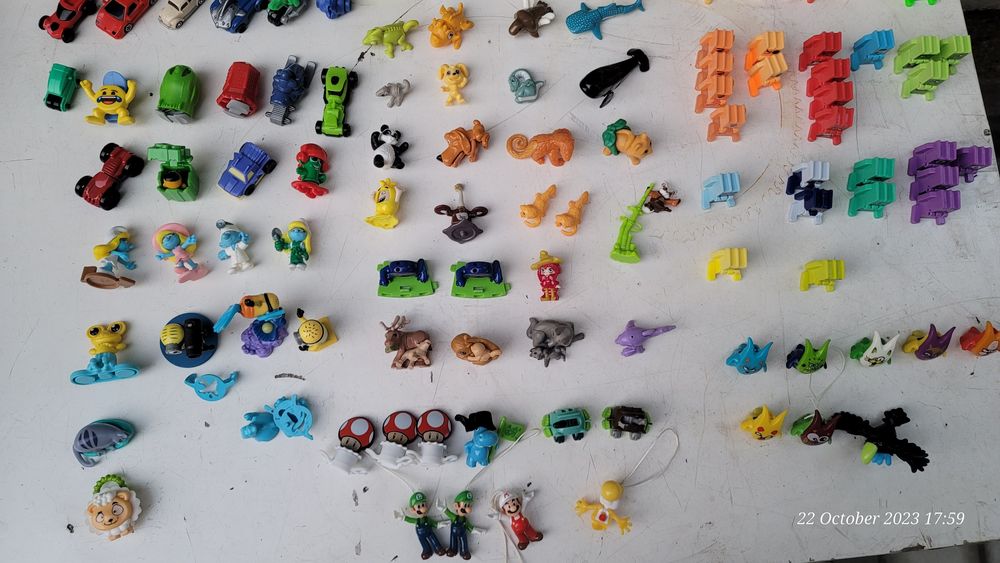 Jucării de la Ouă Kinder