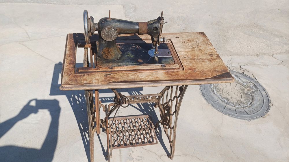 Швейная машина singer