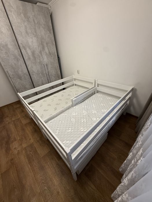 Продам детские кроватки