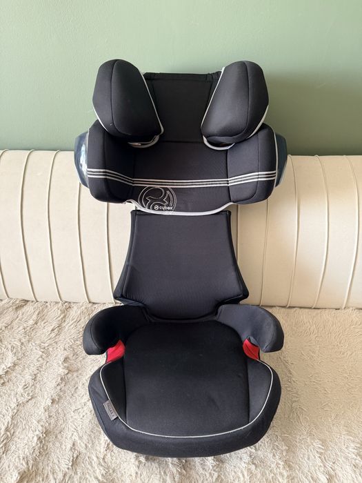 Автокресло Cybex.