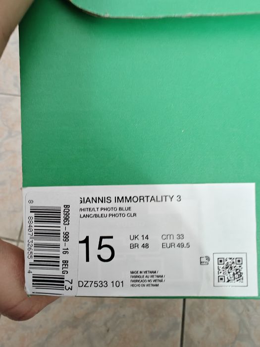 Giannis Immortality 3, noi, cutie, originali,marime 49.5