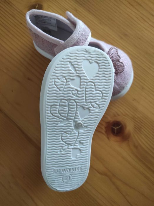 Бебешки обувки LC Waikiki за момиче, размер 21