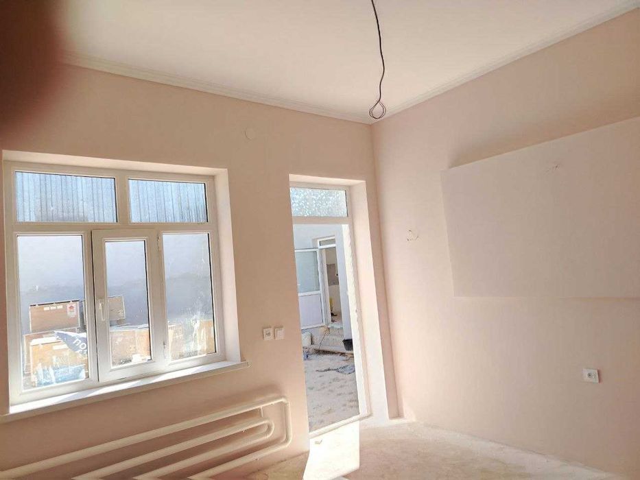 Янги қурилган уй сотилади