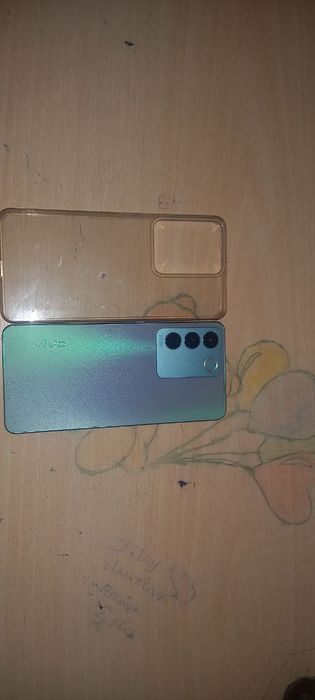 Vivo 27 e yangi xolatda