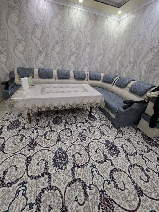 Уголок  12 кишилик