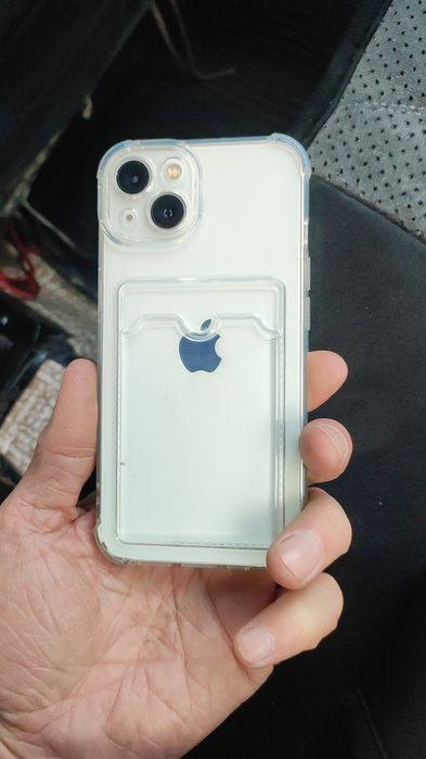 Продам Phone 13 в хорошо состояние защитное стекло, коробка чехол есть