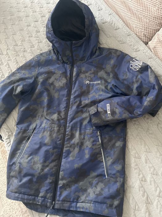 Продам куртку на 10-11-12 лет